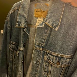 VINTAGE LEVI’S JEAN JACKET